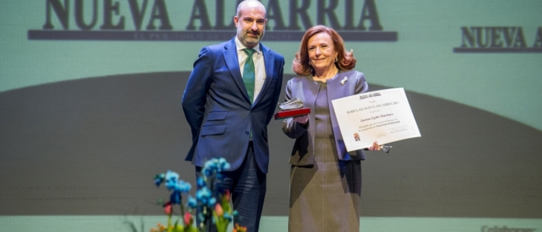 Aurora Egido distinguida con el Premio Popular Nueva Alcarria 2017. © Rafael Martín – Nueva Alcarria