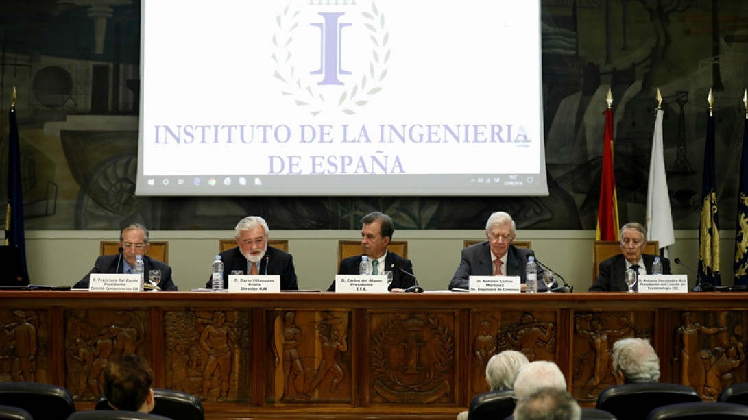 De izquierda a derecha: Fernando Cal, Darío Villanueva, Carlos del Álamo, Antonio Colino y Antonio Hernández.
