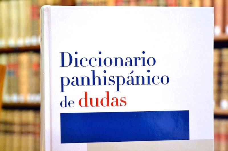 «Diccionario panhispánico de dudas», publicado en 2005.