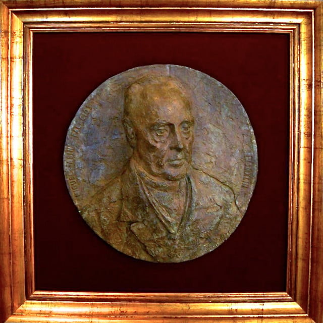 Retrato de Miguel Asín Palacios conservado en la RAE.