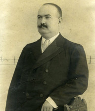 Retrato de Adolfo Bonilla por Hernández, 1906. © Arxiu Fotogràfic de Barcelona