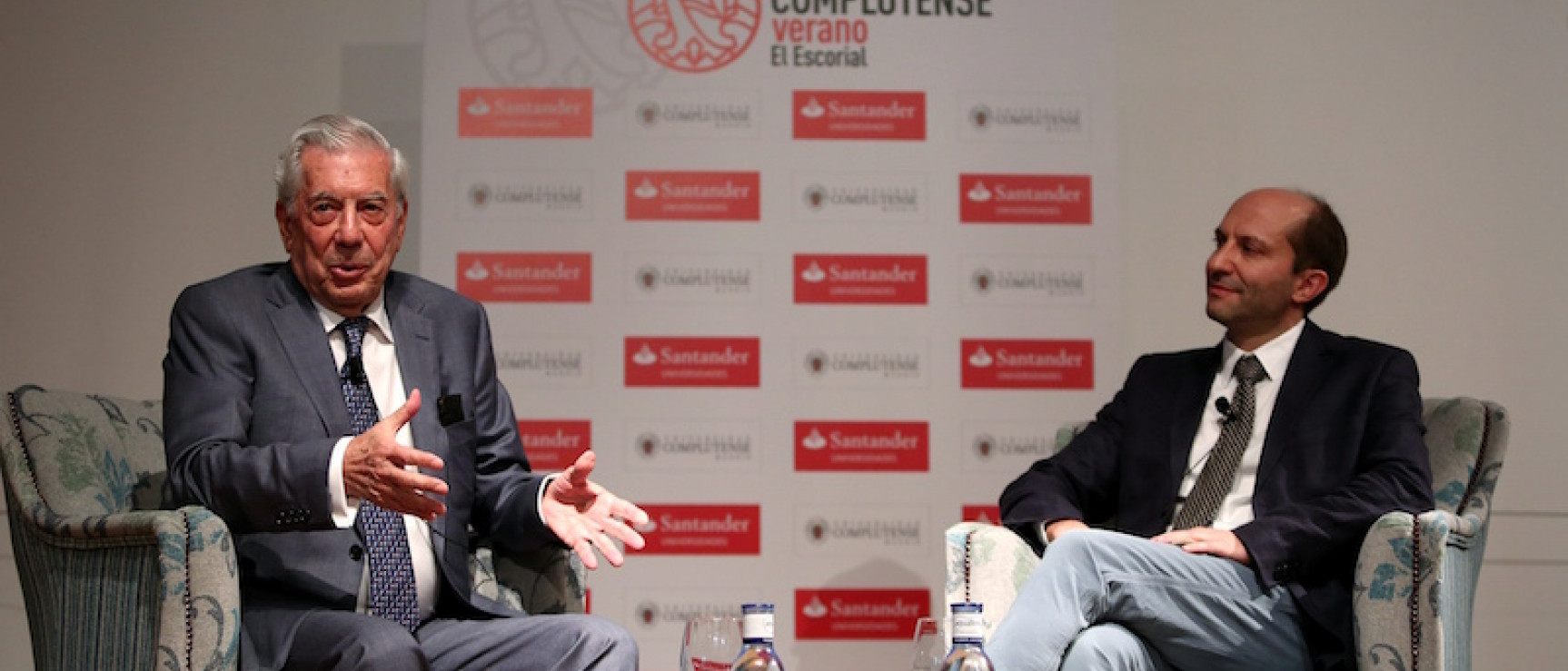 Vargas Llosa durante su diálogo con Carlos Granés.
