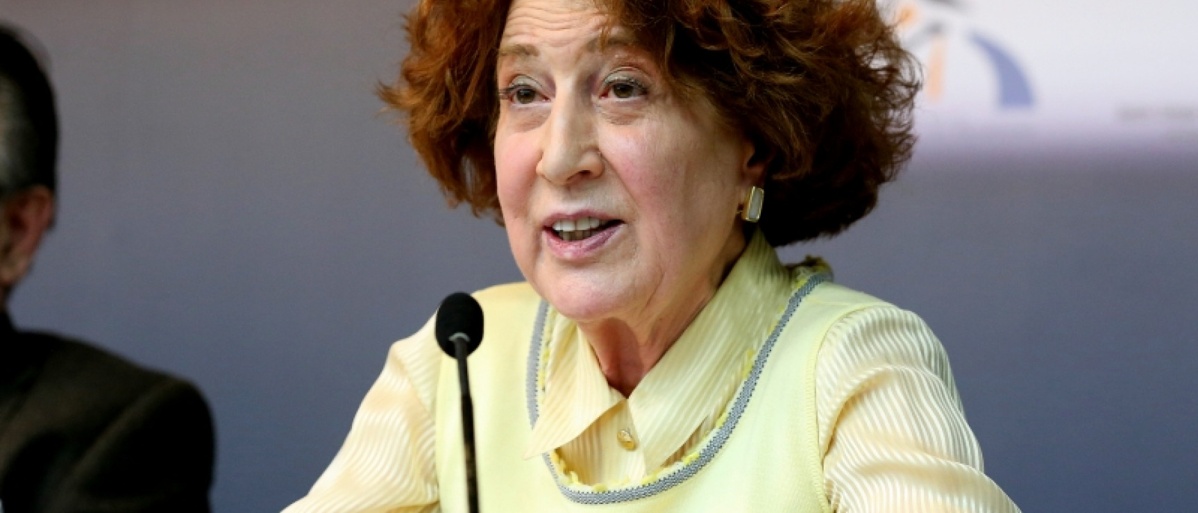 La académica Carmen Iglesias diserta sobre la Constitución española de 1978.