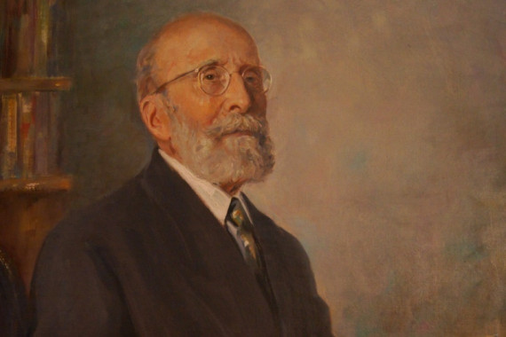 Ramón Menéndez Pidal ingresó en la RAE el 19 de octubre 1902.