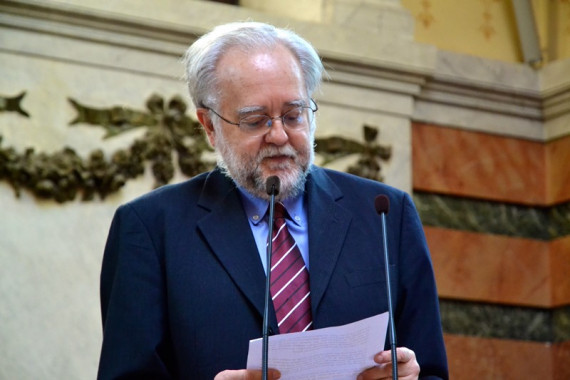 El académico y lingüista Ignacio Bosque, doctor «honoris causa» por la Universidad Nacional de Rosario. Foto de archivo.
