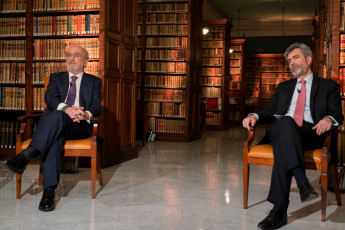 Santiago Muñoz Machado, director de la RAE, y Carlos Lesmes, presidente del Tribunal Supremo y del Consejo General del Poder Judicial (foto: RAE)