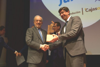 Santiago Muñoz Machado recibe el Premio Jurídico ABC Cajasol (foto: RAE)