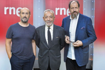 De izquierda a derecha: Javier Cámara, José Luis Gómez y José María Pou. Foto © RTVE.