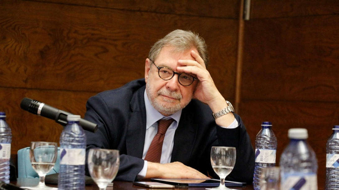 El académico y periodista Juan Luis Cebrián.