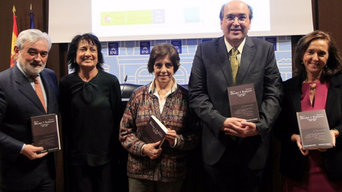 De izquierda a derecha: Darío Villanueva, Elisa Delibes, Amparo Medina-Cobos, José Ramón González y Ana Santos.