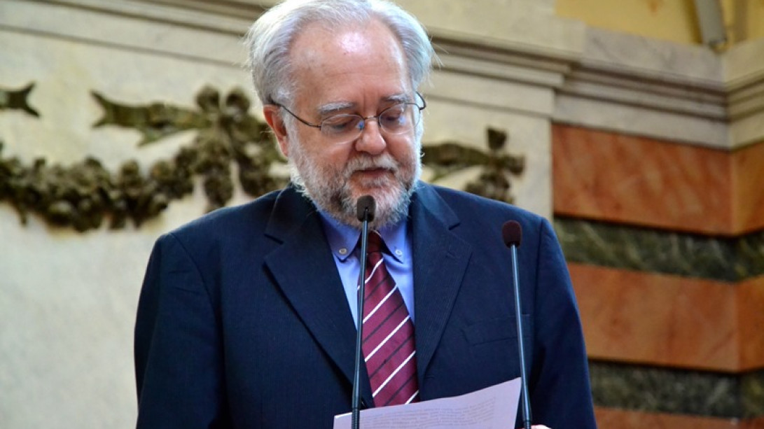 El académico y lingüista Ignacio Bosque, doctor «honoris causa» por la Universidad Nacional de Rosario. Foto de archivo.