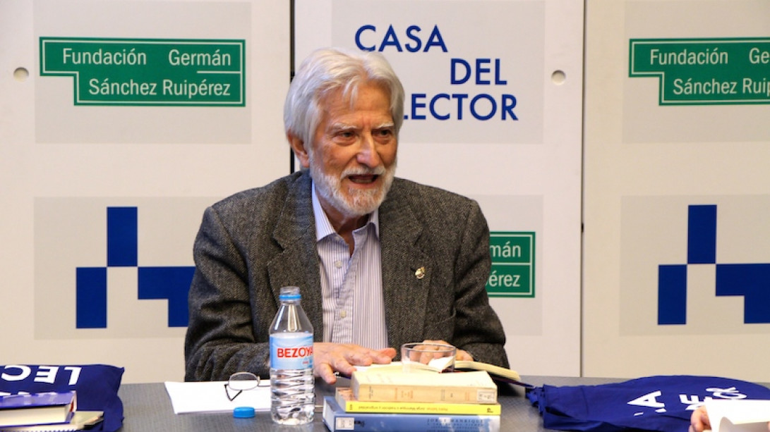 Miguel Sáenz, académico y traductor.