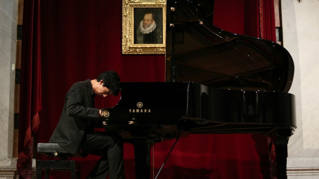 El pianista Jorge Nava durante su actuación.