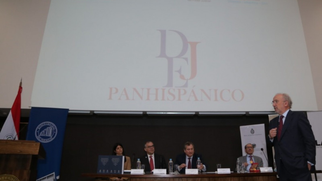 Santiago Muñoz Machado presenta el «Diccionario panhispánico del español jurídico».