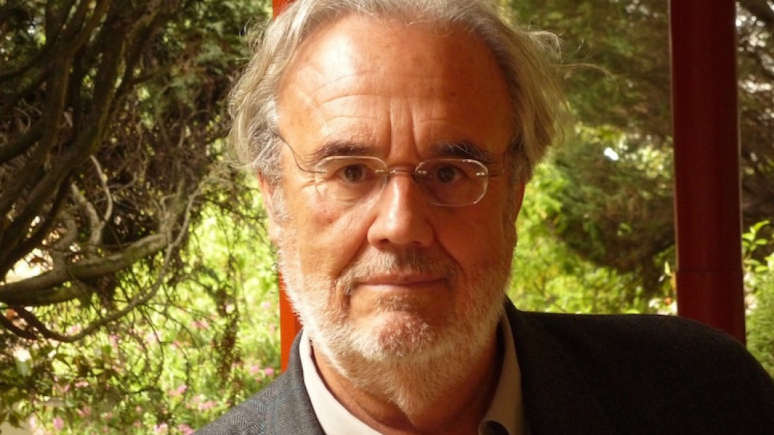 Manuel Gutiérrez Aragón, académico de la RAE.