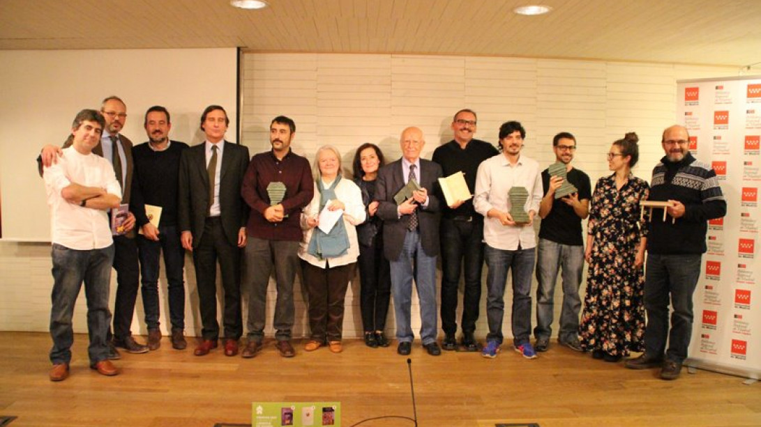 Emilio Lledó junto al resto de los premiados. Foto: Gremio de Libreros de Madrid