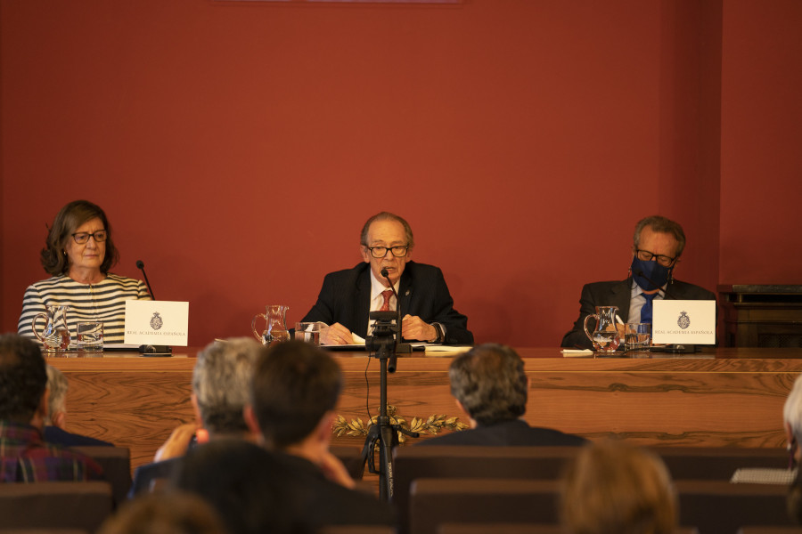 El académico de la RAE José Manuel Blecua abre el ciclo de conferencias sobre las reales academias nacionales de Madrid (foto: RAE)